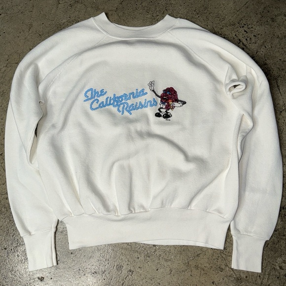 Vintage 89s California raisins embroidered sweatshirt and sweatpants set white - Picture 2 of 9